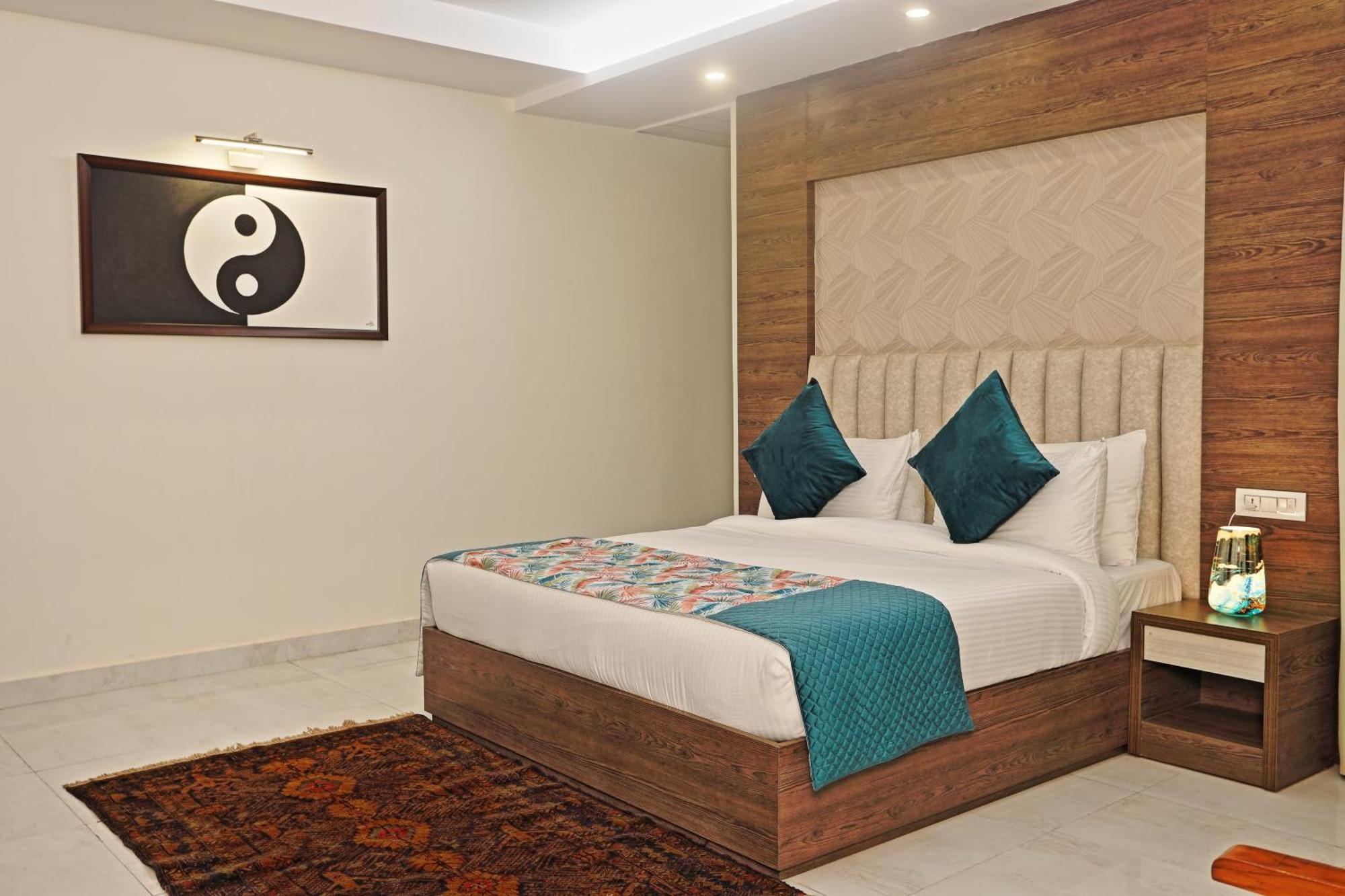 Hotel Cardinal Oxmo Delhi Airport نيودلهي المظهر الخارجي الصورة